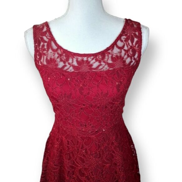 FE FOREVER RED LACE & SEQUIN DRESS SZ. S/M GUC - Picture 2 of 7